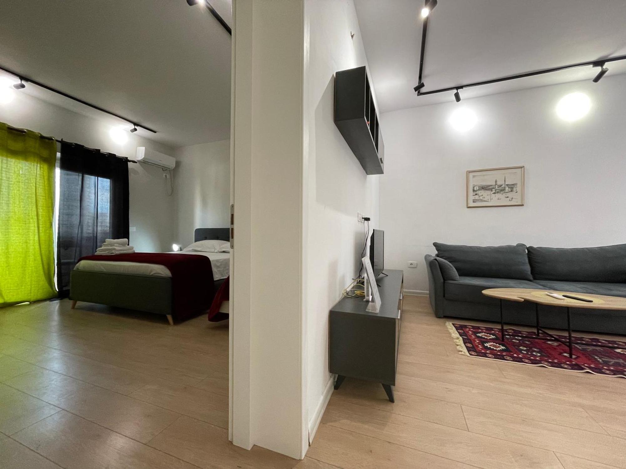 Downtown View Modern Apartment 地拉那 外观 照片