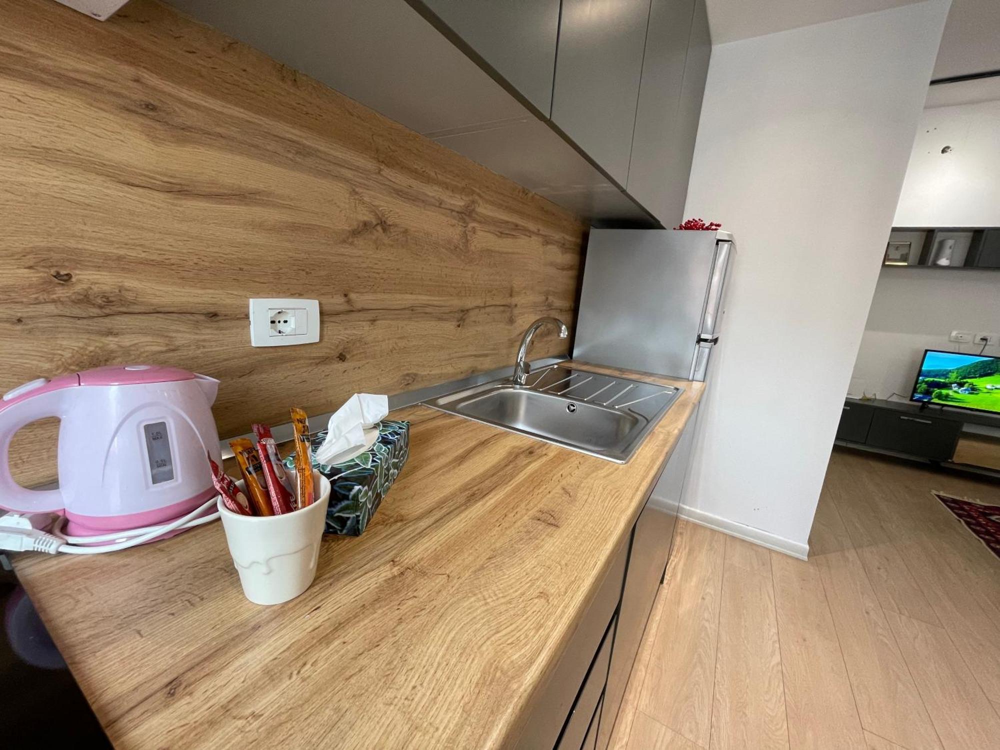 Downtown View Modern Apartment 地拉那 外观 照片
